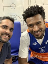 Quality - Clínica de Especialidades Veterinárias - Hoje foi o dia da visita  ilustre do nosso grande ídolo do Basquete internacional, jogador da NBA e  da Seleção Brasileira, Leandrinho Barbosa (Leandro Barbosa)